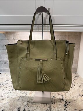 Ripani EUC Light Olive Green Pebbled Leather Tote Bag w/Silver Studs